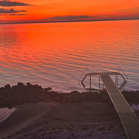 Dejlig Sommerhus 150M Fra Privat Strand Brenderup Buitenkant foto