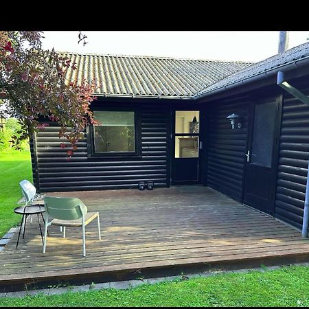 Dejlig Sommerhus 150M Fra Privat Strand Brenderup Buitenkant foto